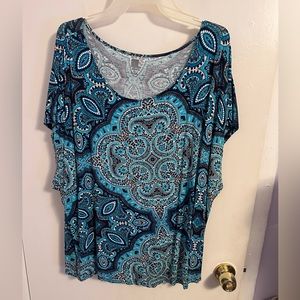 Beautiful blue and paisley top 3X